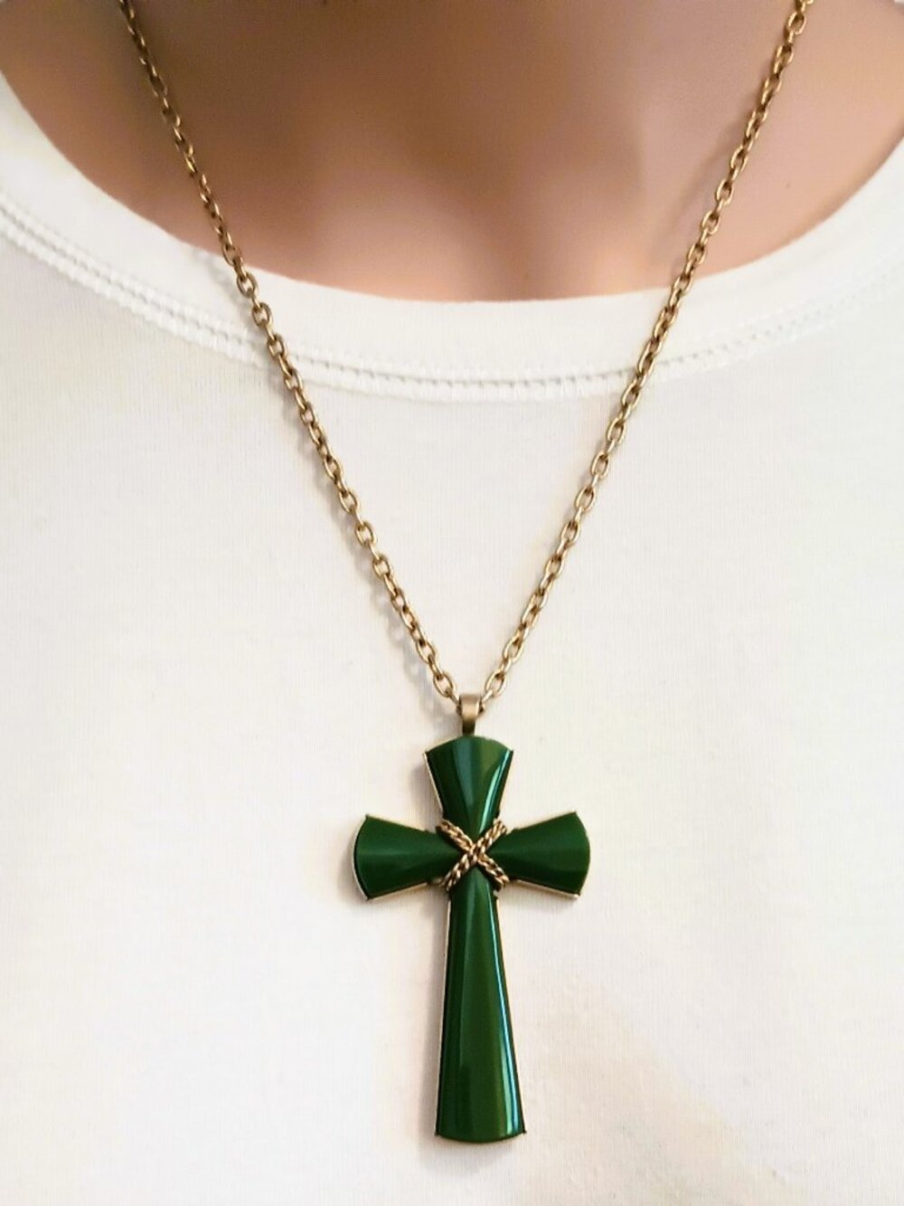 Avon Green Lucite Cross Necklace 26" Vintage Gold Tone Celtic Pendant Jewelry